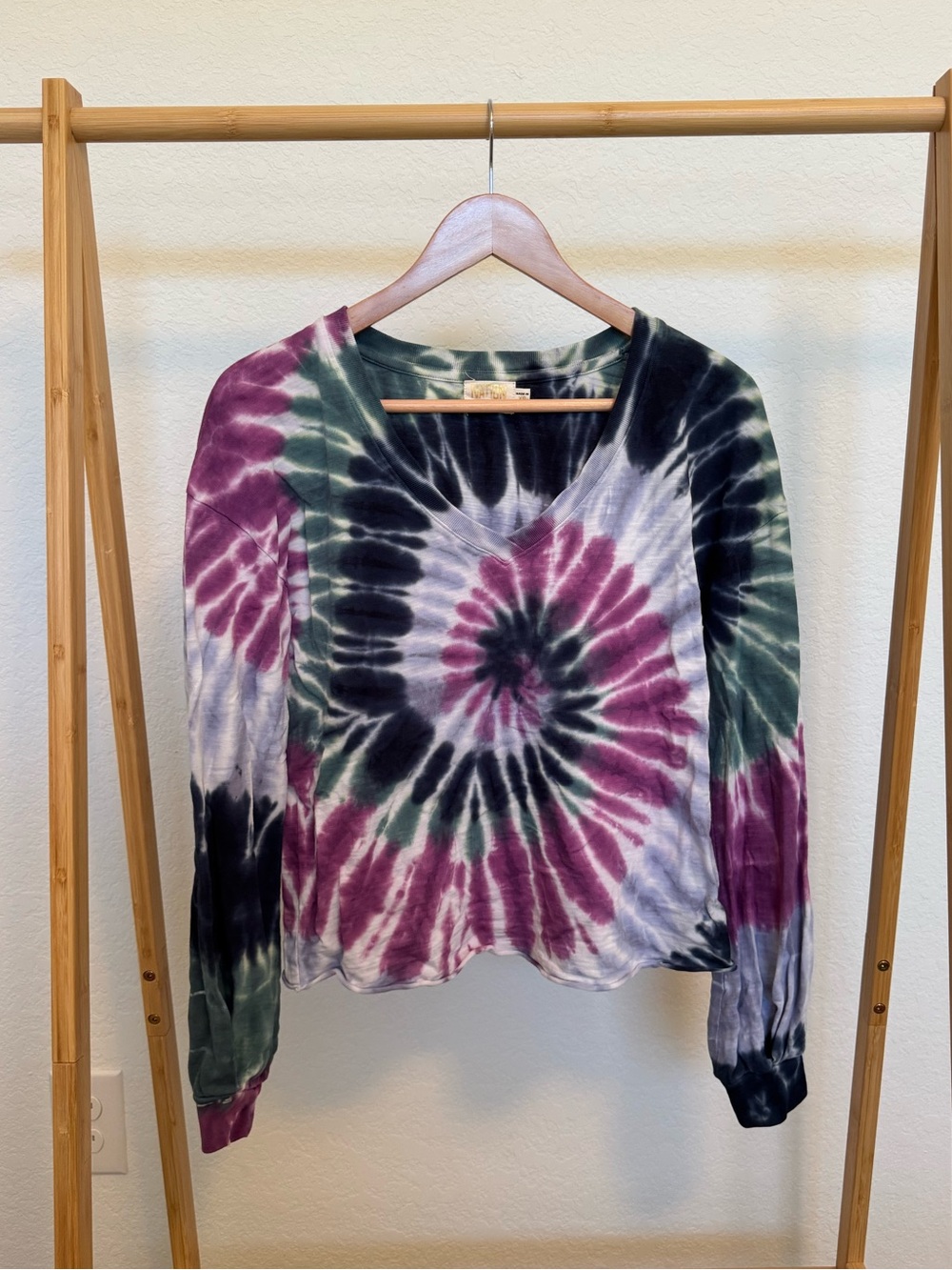 Nation Tie-Dye V-Neck Long Sleeve Top